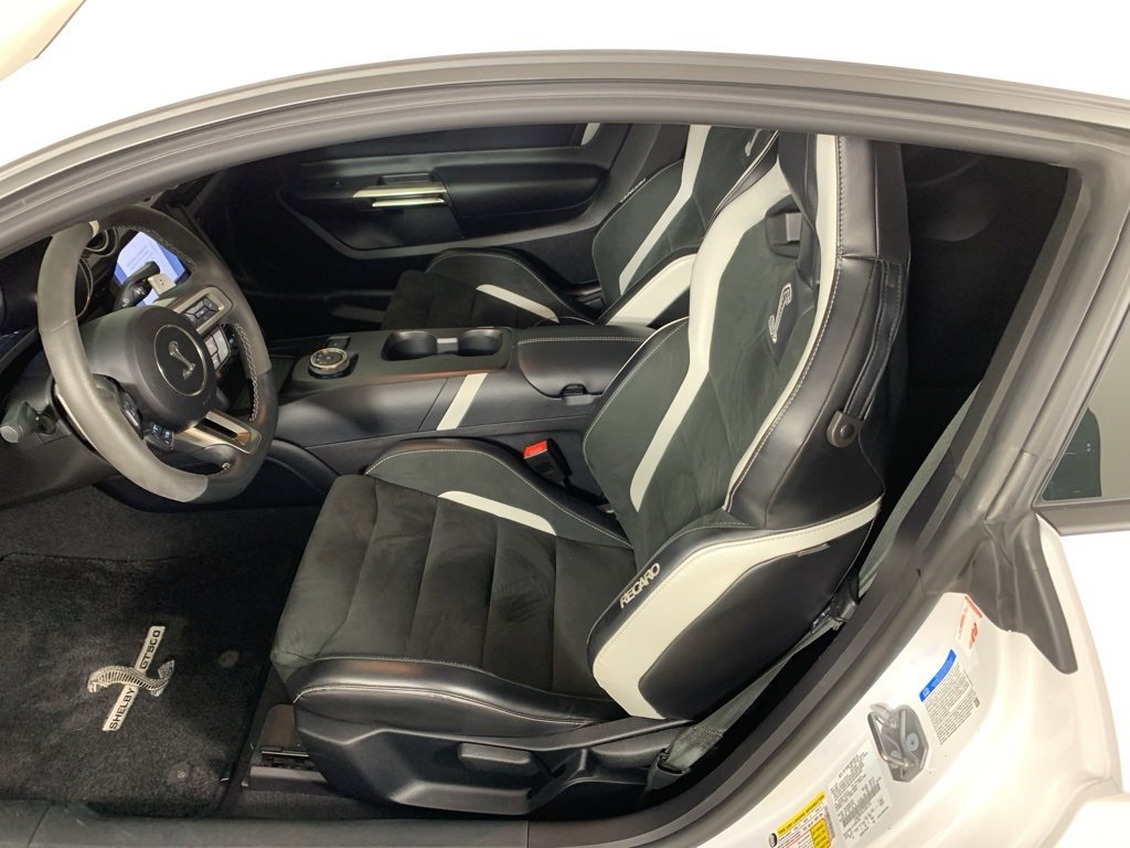 Used 2020 Ford Mustang Shelby GT500 w/ Carbon Fiber Track Pack image 28