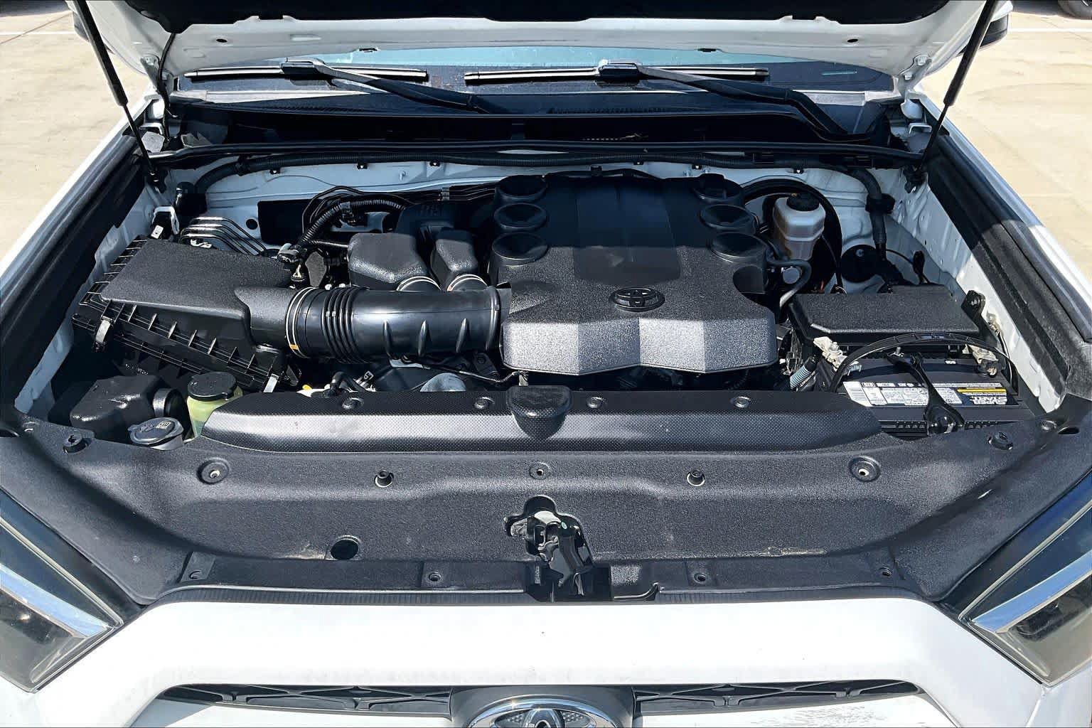 Used 2017 Toyota 4Runner SR5 RWD image 31
