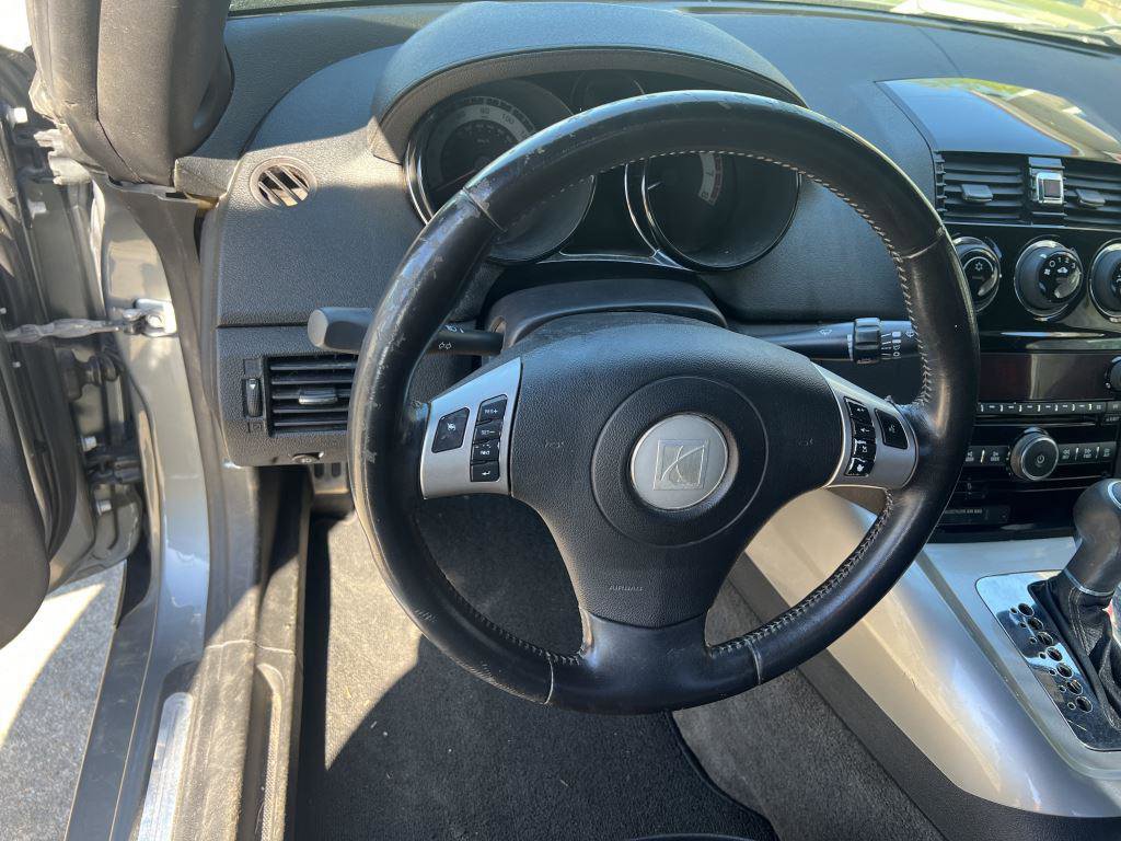 Used 2007 Saturn Sky Red Line image 15
