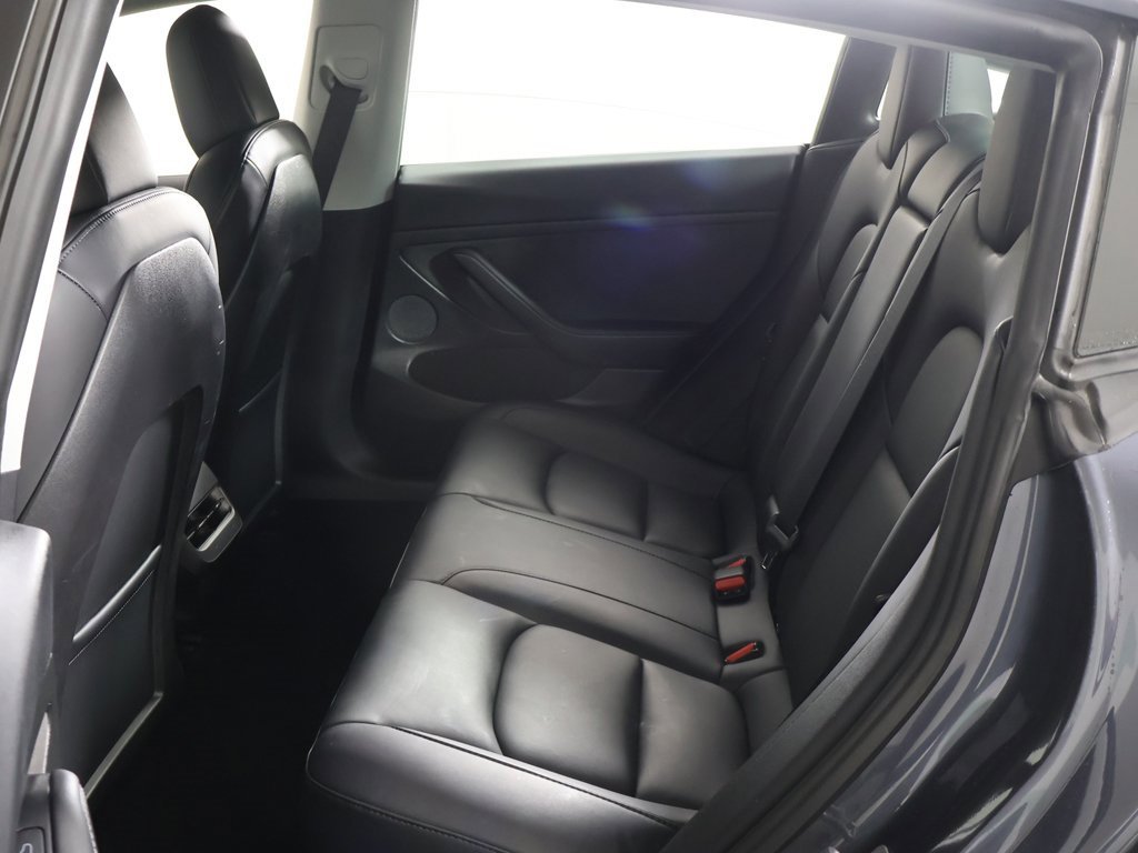 Used 2023 Tesla Model 3 Standard Range image 32