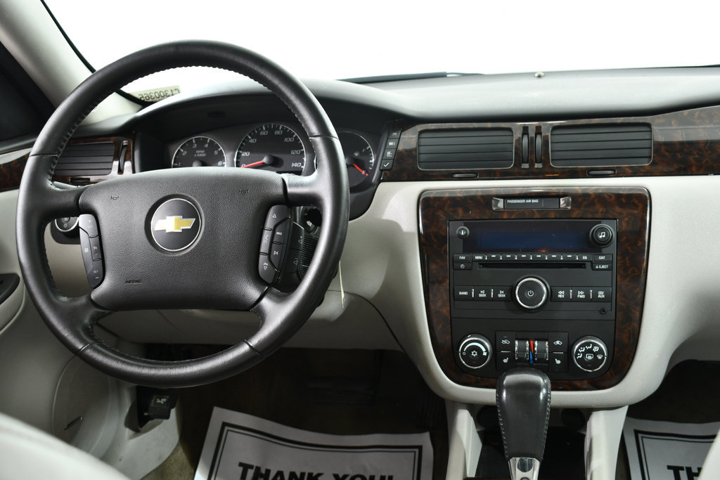 Used 2012 Chevrolet Impala LTZ FWD image 8