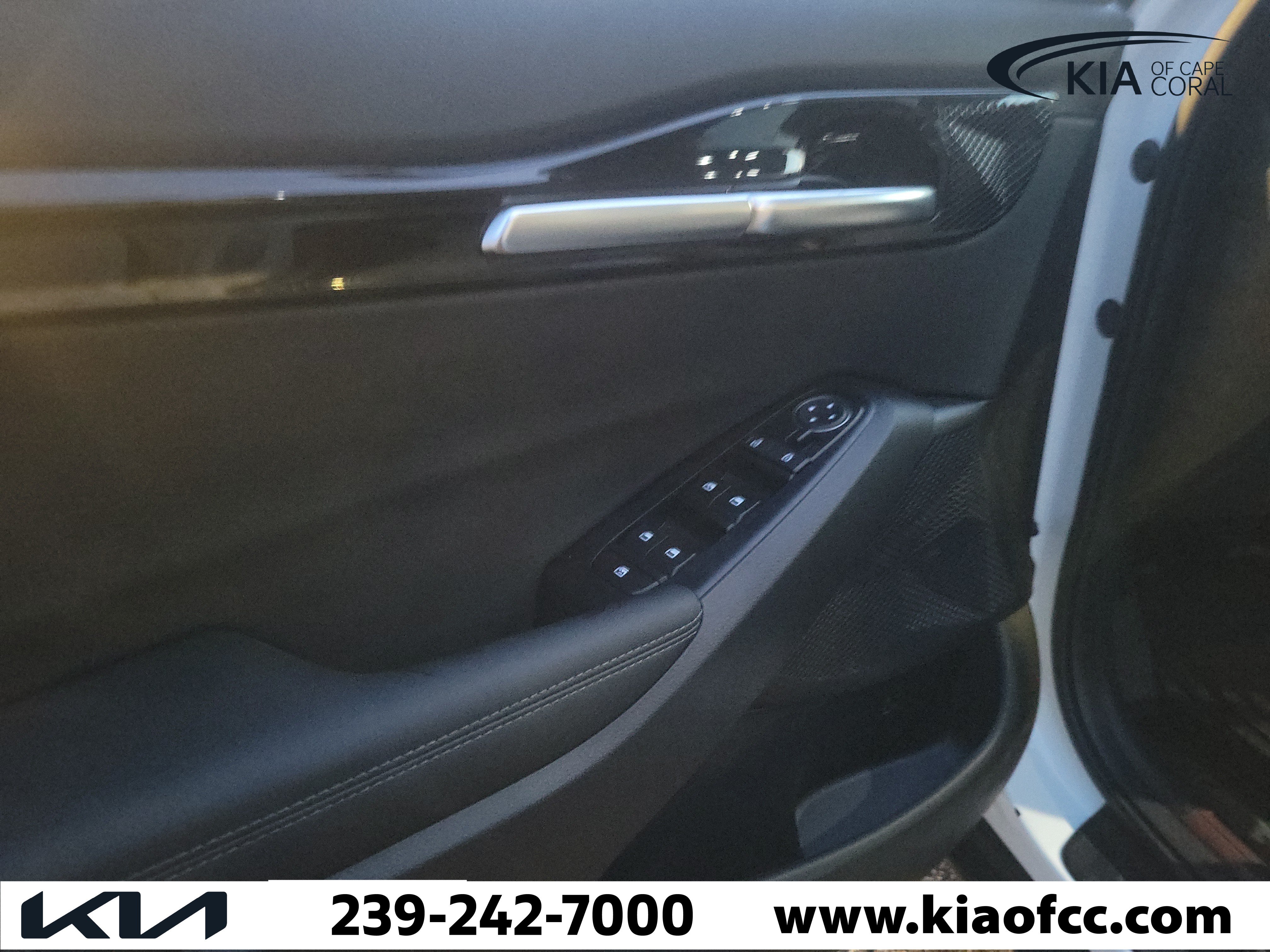 New 2026 Kia Seltos S FWD image 23