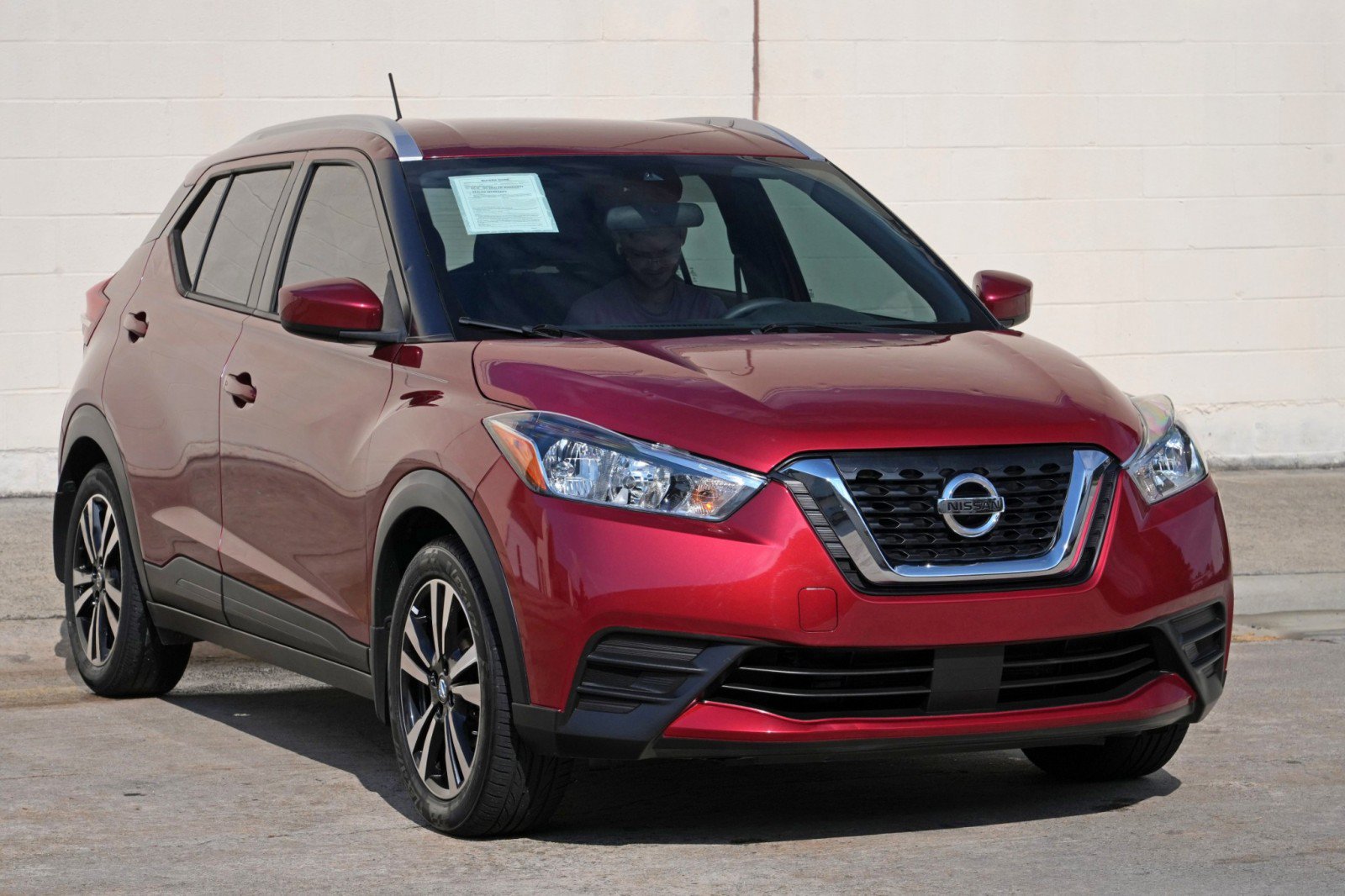 Used 2020 Nissan Kicks SV FWD image 46