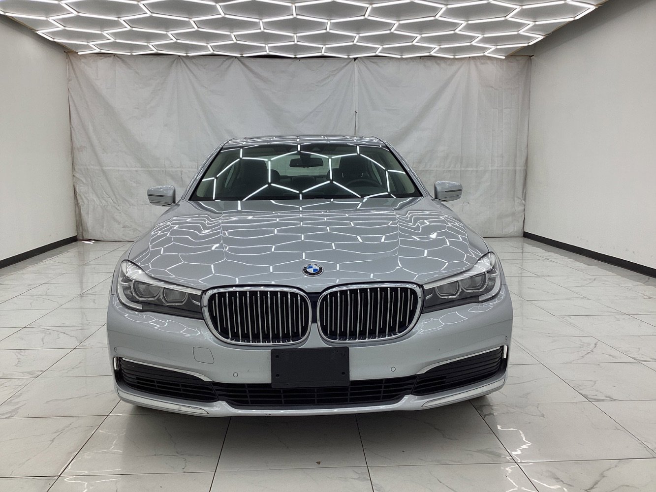 Used 2019 BMW 740i xDrive image 5