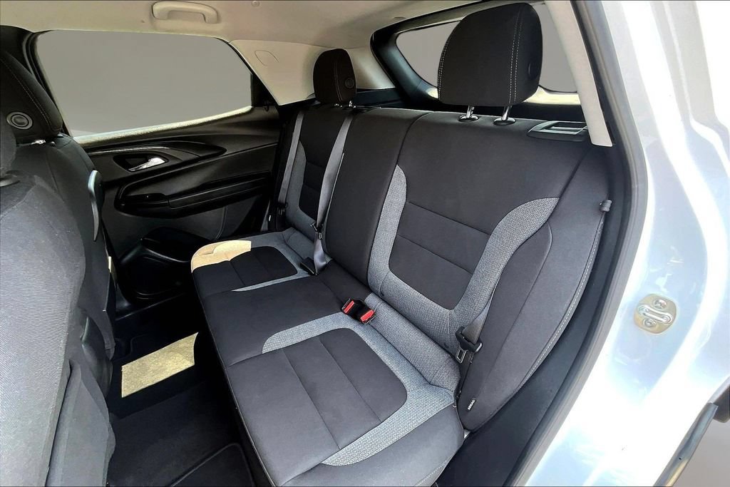 Used 2024 Chevrolet TrailBlazer LT AWD/4WD image 18