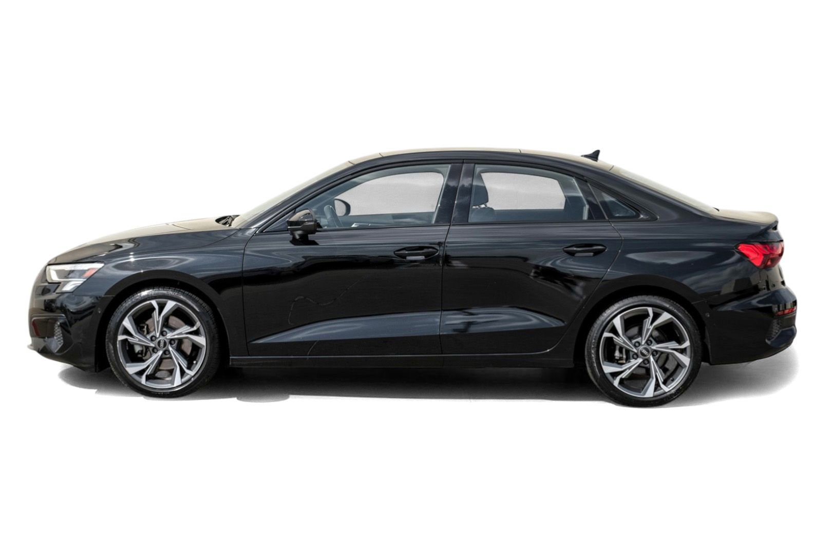 Used 2023 Audi A3 2.0T Premium w/ Convenience Package image 10