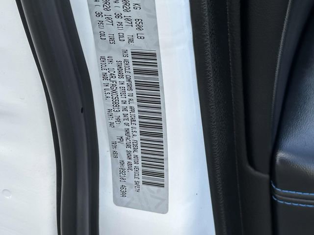 Used 2019 Jeep Grand Cherokee Laredo image 11