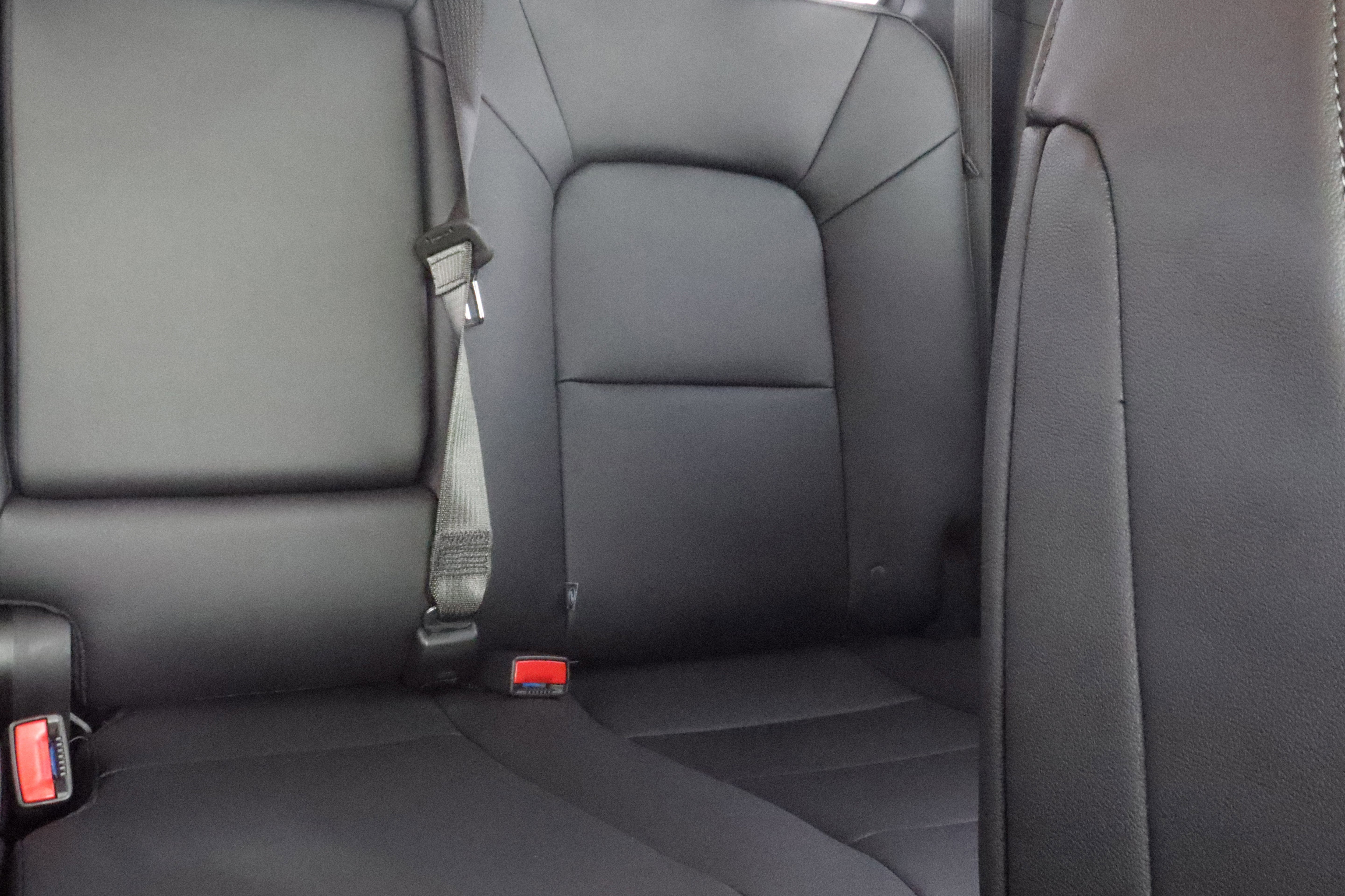 New 2026 GMC Canyon Elevation w/ Convenience Package image 12