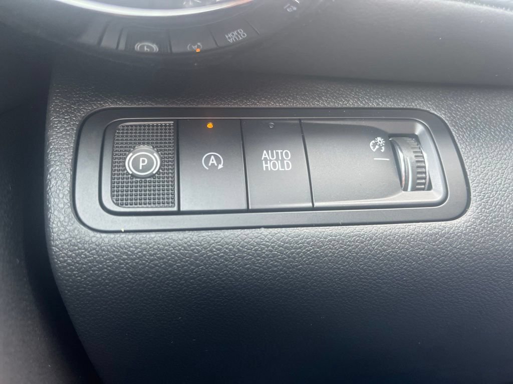New 2027 Chevrolet Equinox LT FWD image 18