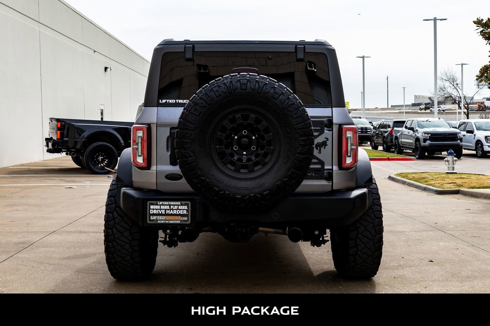 Used 2023 Ford Bronco Wildtrak image 7