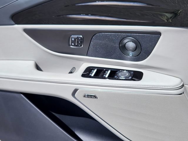 New 2026 Lincoln Nautilus Premier w/ Equipment Group 102A AWD/4WD image 9