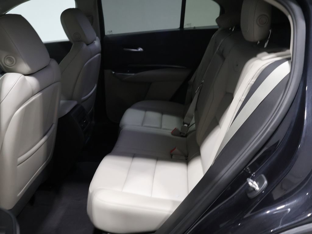 Used 2023 Cadillac XT4 Premium Luxury image 19