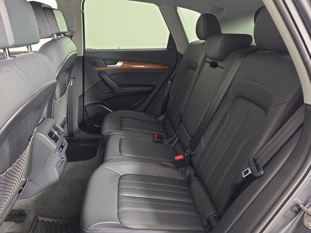 Used 2023 Audi Q5 2.0T Premium w/ Convenience Package AWD/4WD image 22