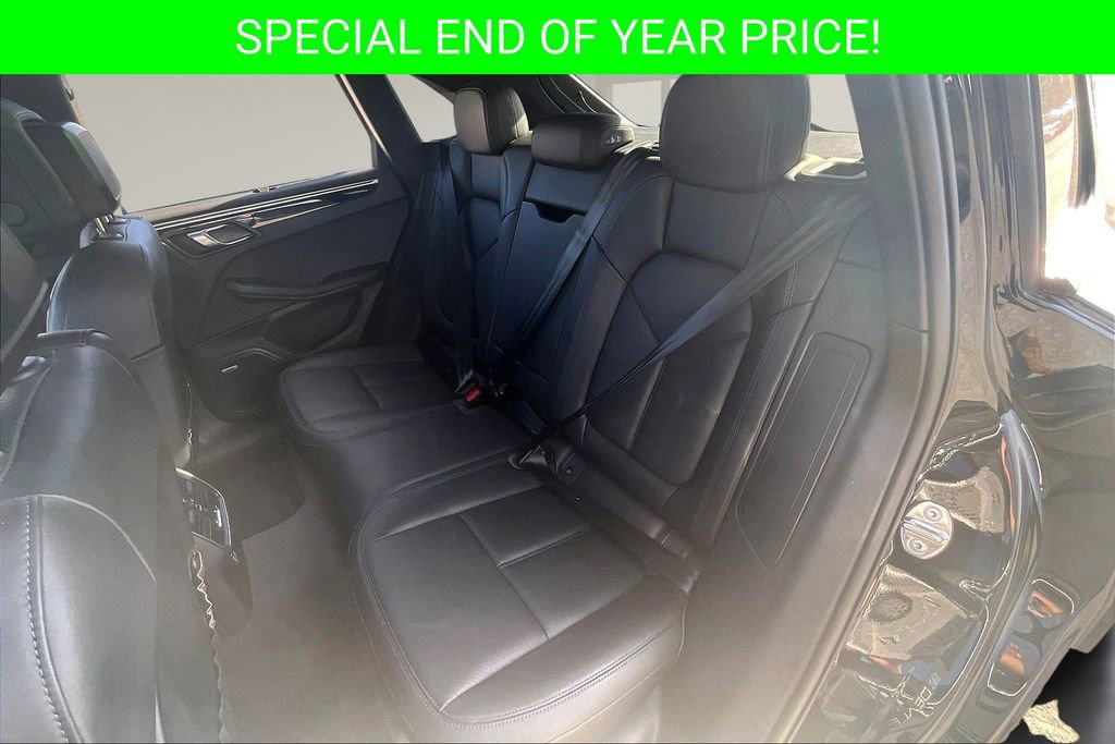 Used 2023 Porsche Macan Turbo image 22