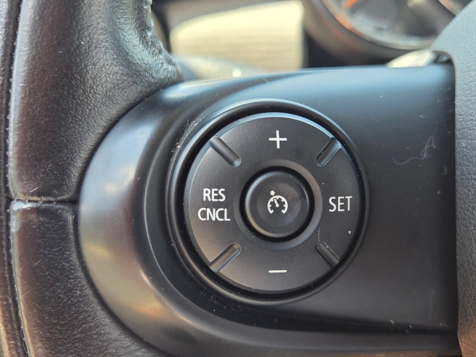 Used 2016 MINI Cooper 4-Door Hardtop FWD image 26
