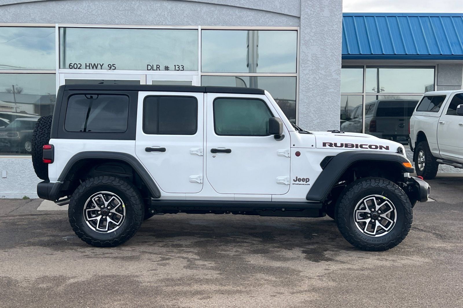 New 2026 Jeep Wrangler Unlimited Rubicon w/ Dual Top Group image 4