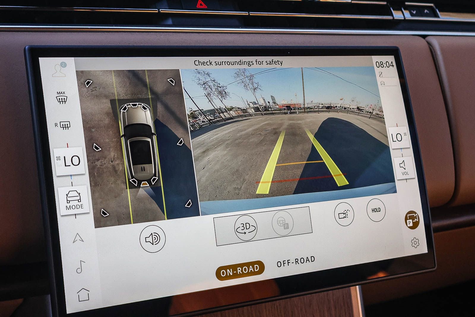 Certified 2025 Land Rover Range Rover SE image 39