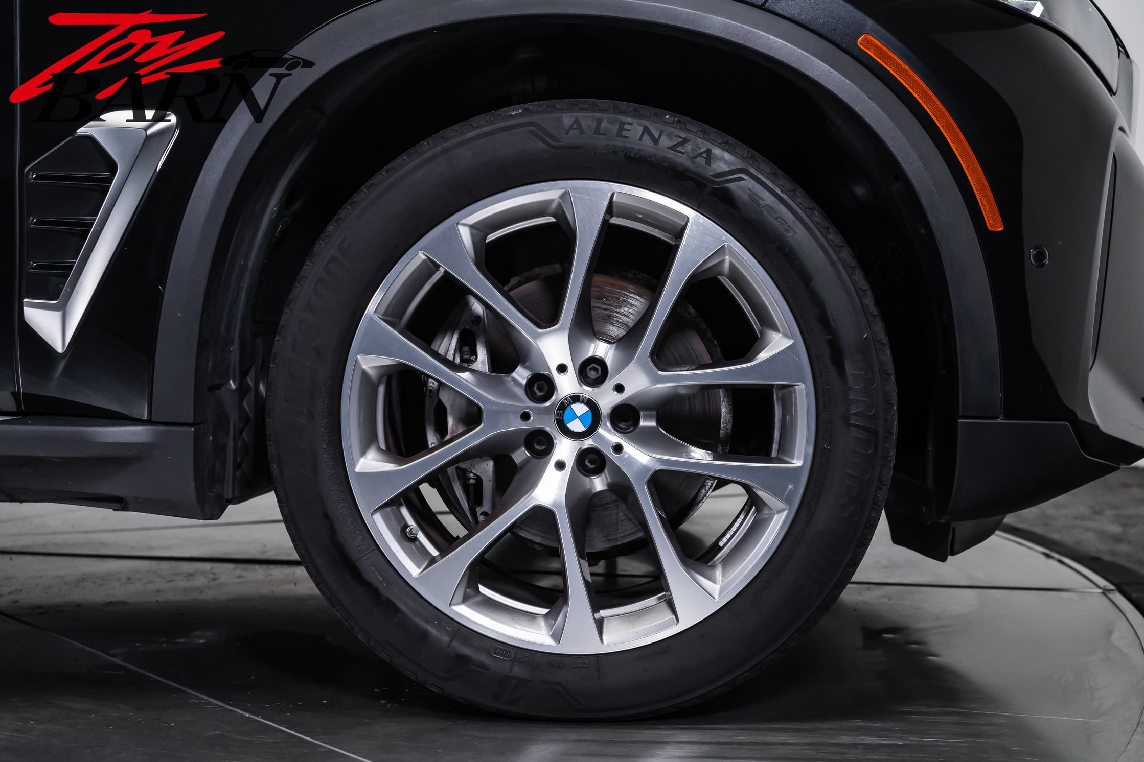 Used 2024 BMW X5 xDrive40i w/ Premium Package AWD/4WD image 14