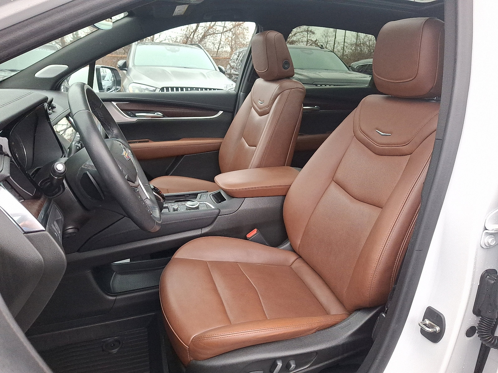 Certified 2023 Cadillac XT5 Premium Luxury w/ LPO, Floor Liner Package image 16