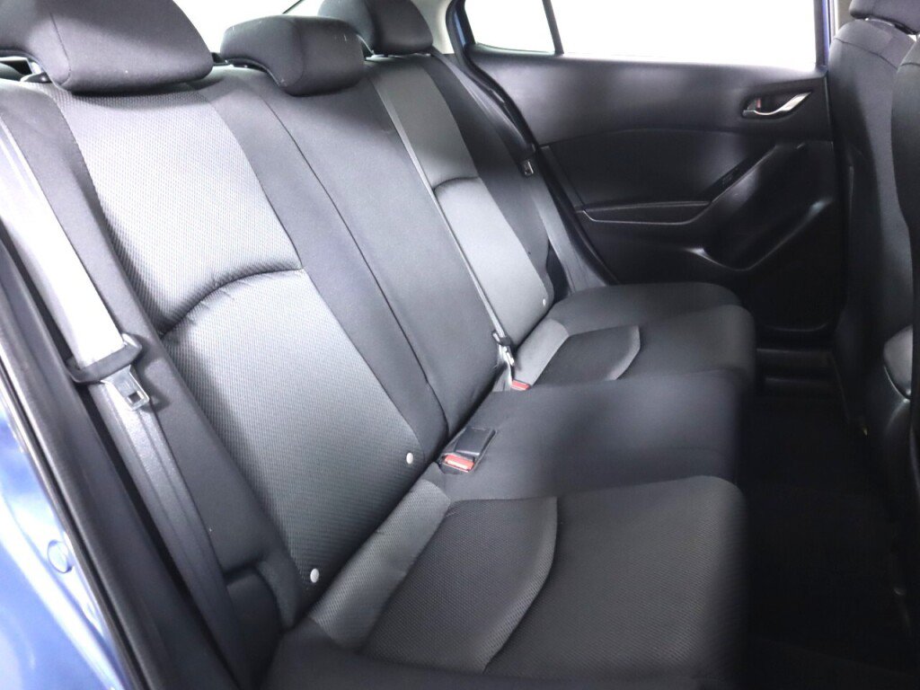 Used 2018 MAZDA MAZDA3 Sport FWD image 33