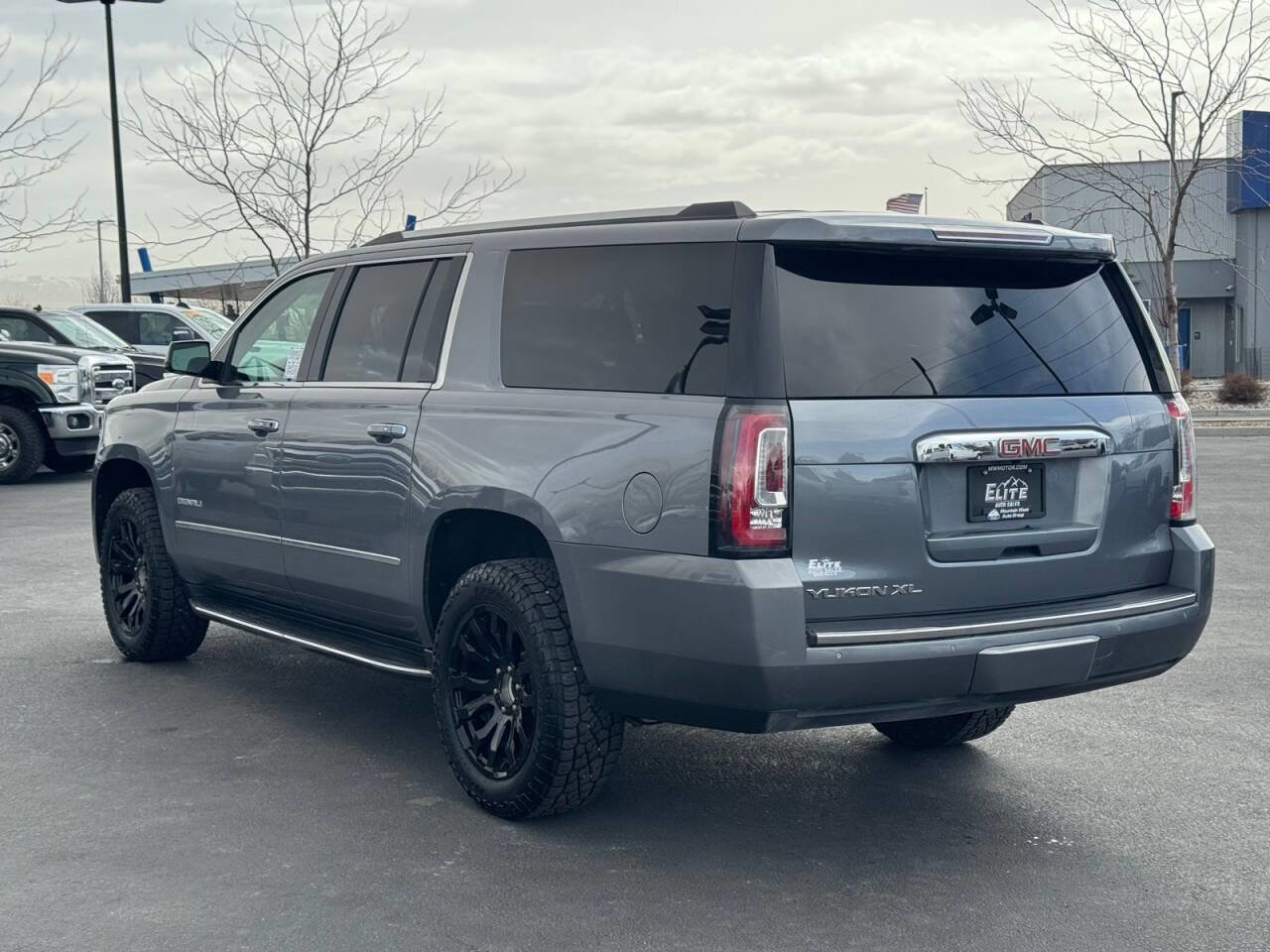 Used 2019 GMC Yukon XL Denali AWD/4WD image 11