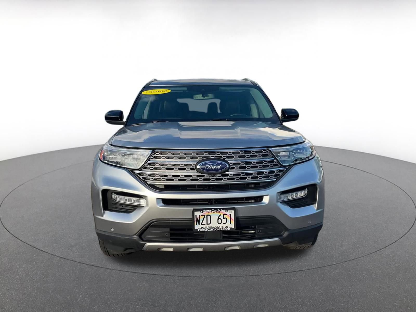 Used 2024 Ford Explorer Limited image 3