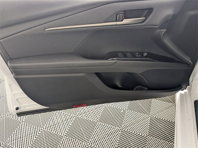 Used 2025 Toyota Camry SE image 10