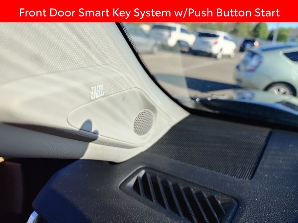 Used 2020 Toyota RAV4 XLE Premium image 10