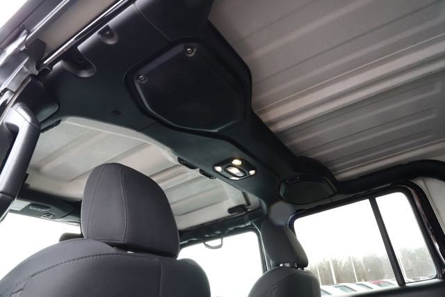 Used 2020 Jeep Gladiator Sport w/ Quick Order Package 24S image 19