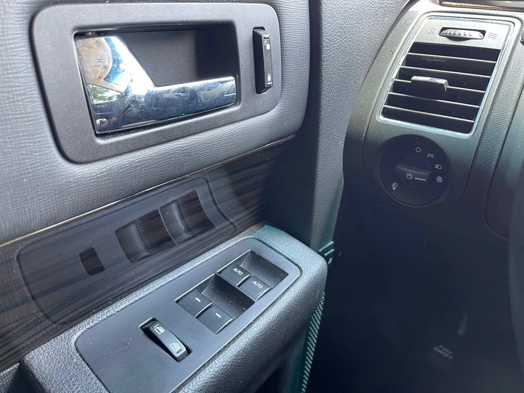 Used 2019 Ford Flex SEL w/ Equipment Group 202A FWD image 12