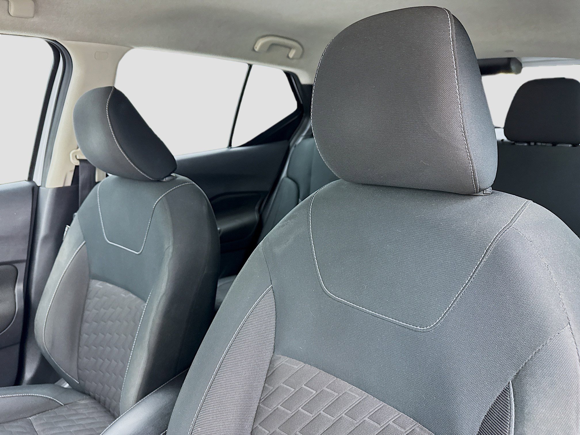 Used 2022 Nissan Kicks SV image 13