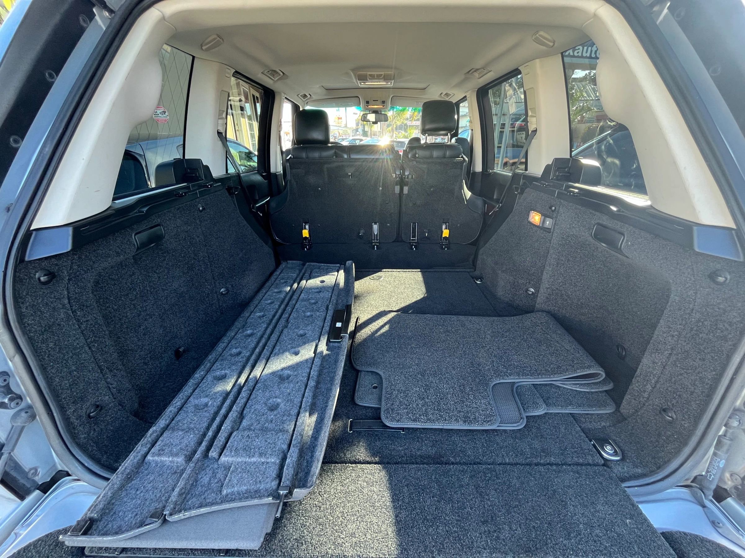 Used 2011 Land Rover Range Rover HSE AWD/4WD image 27