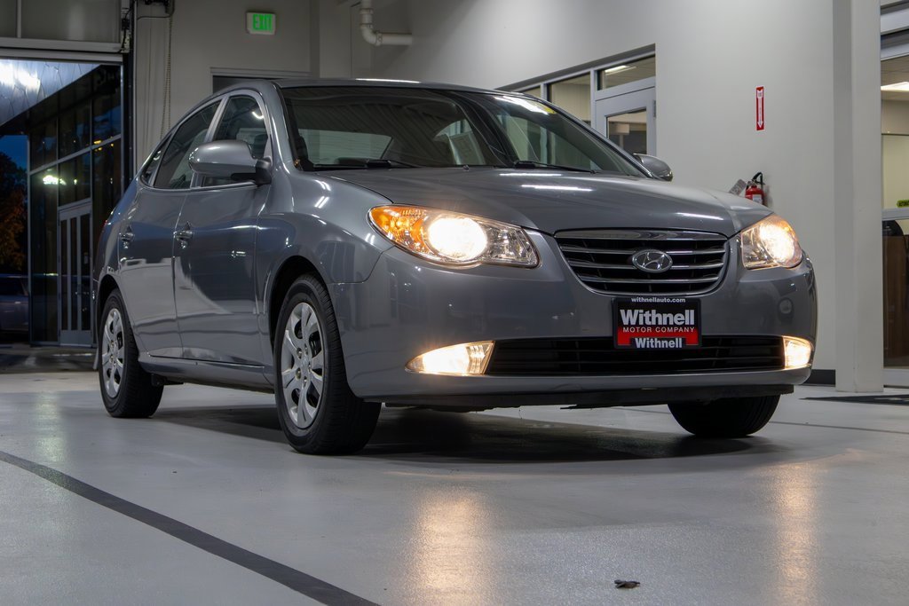 Used 2010 Hyundai Elantra GLS image 2