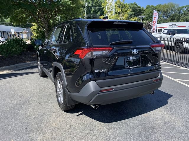 Used 2025 Toyota RAV4 LE AWD/4WD image 6