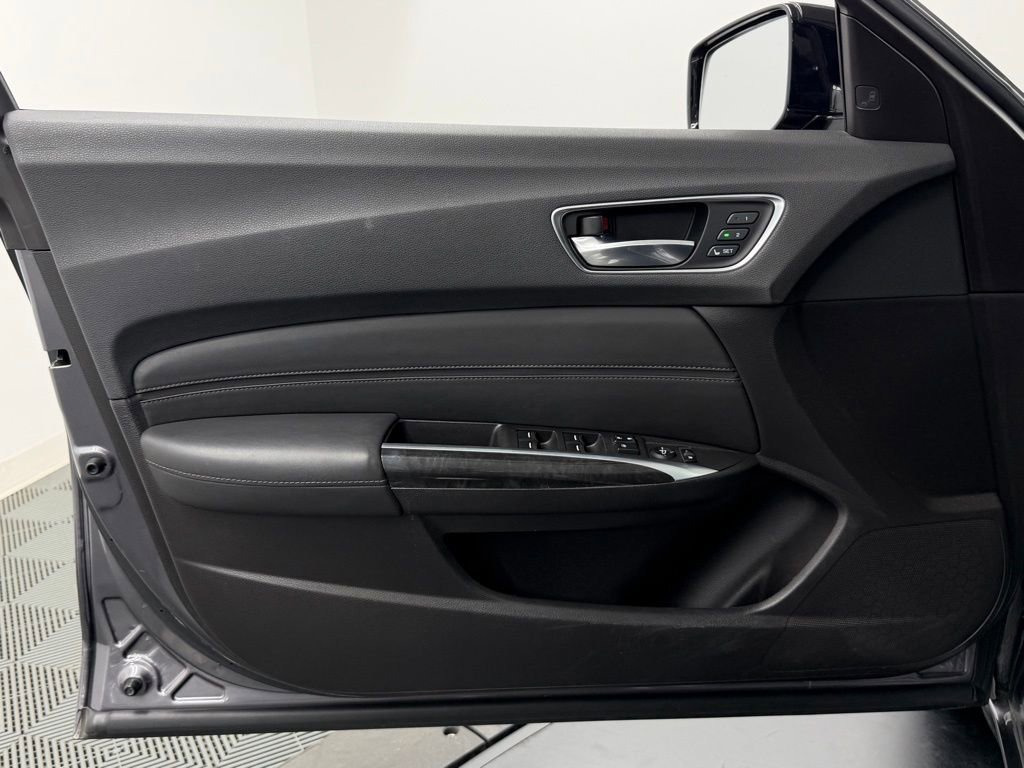 Used 2019 Acura TLX w/ Technology Package image 17