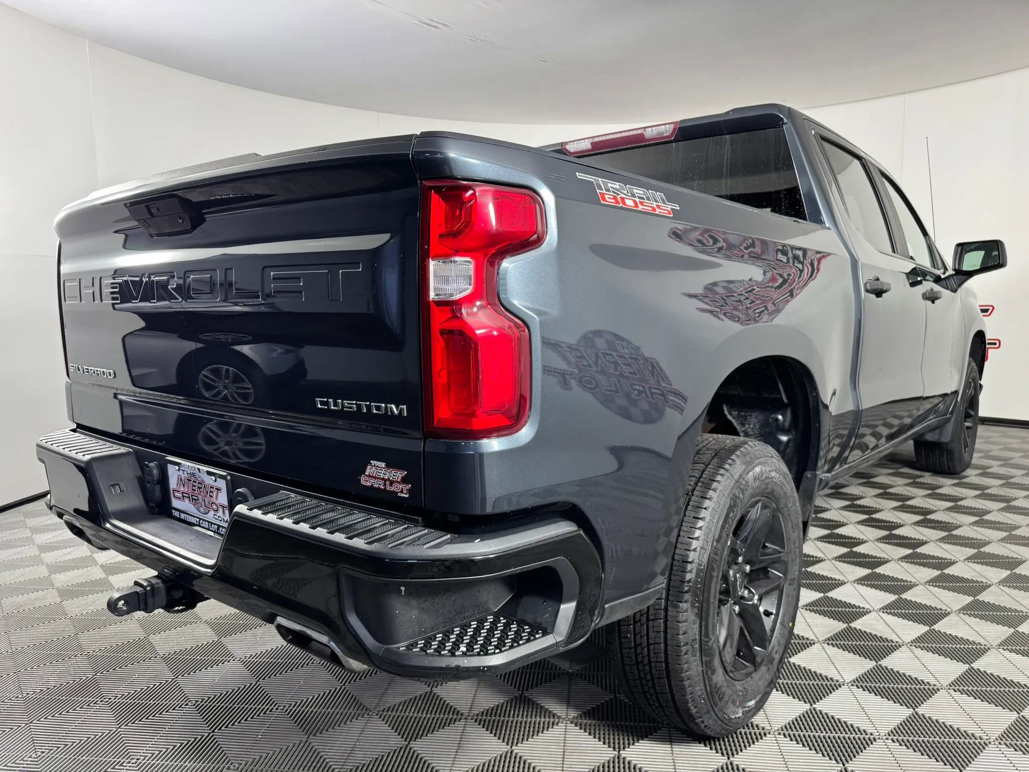 Used 2021 Chevrolet Silverado 1500 Custom Trail Boss AWD/4WD image 27