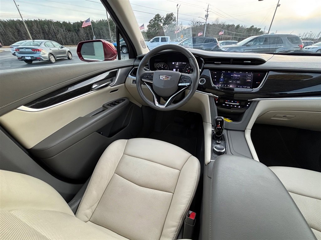Used 2020 Cadillac XT6 Premium Luxury image 20