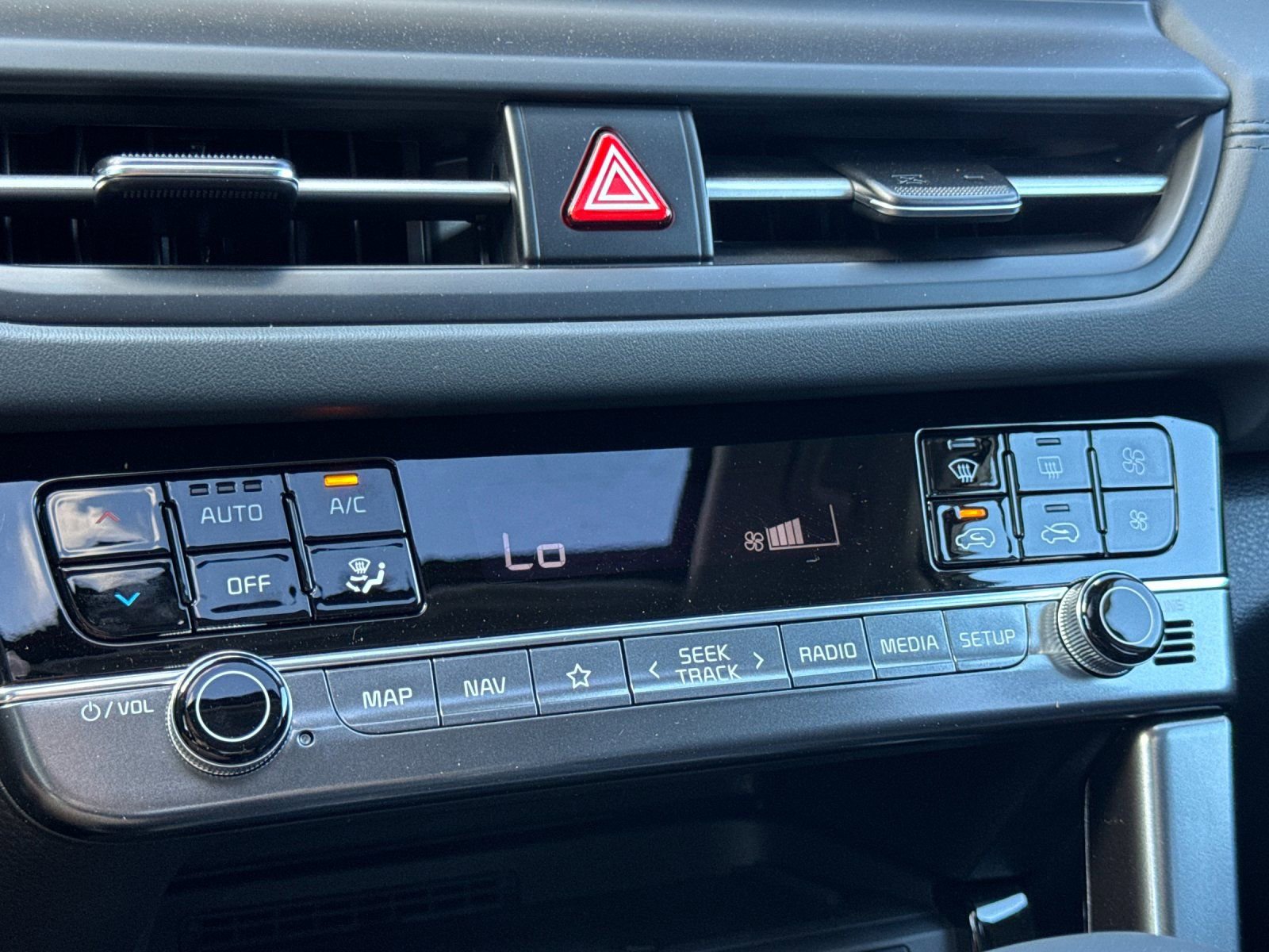 New 2026 Kia Seltos SX w/ SX Sunroof Package image 21