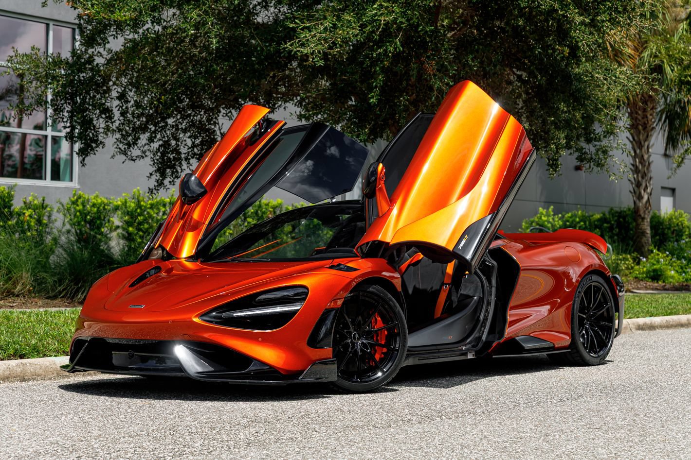 Used 2021 McLaren 765LT RWD image 39