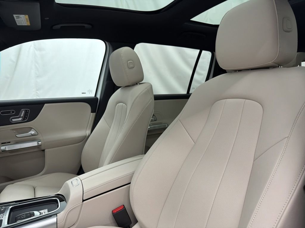 Used 2026 Mercedes-Benz GLB 250 GLB 250 image 13