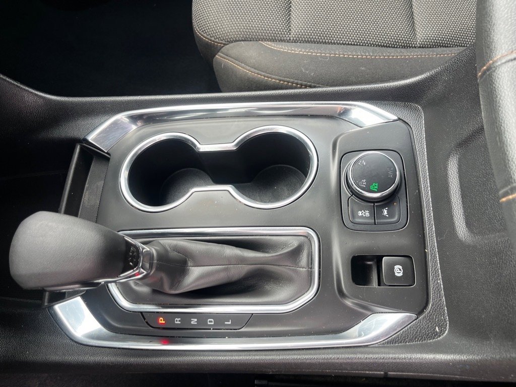 Used 2021 Chevrolet Traverse LT image 14