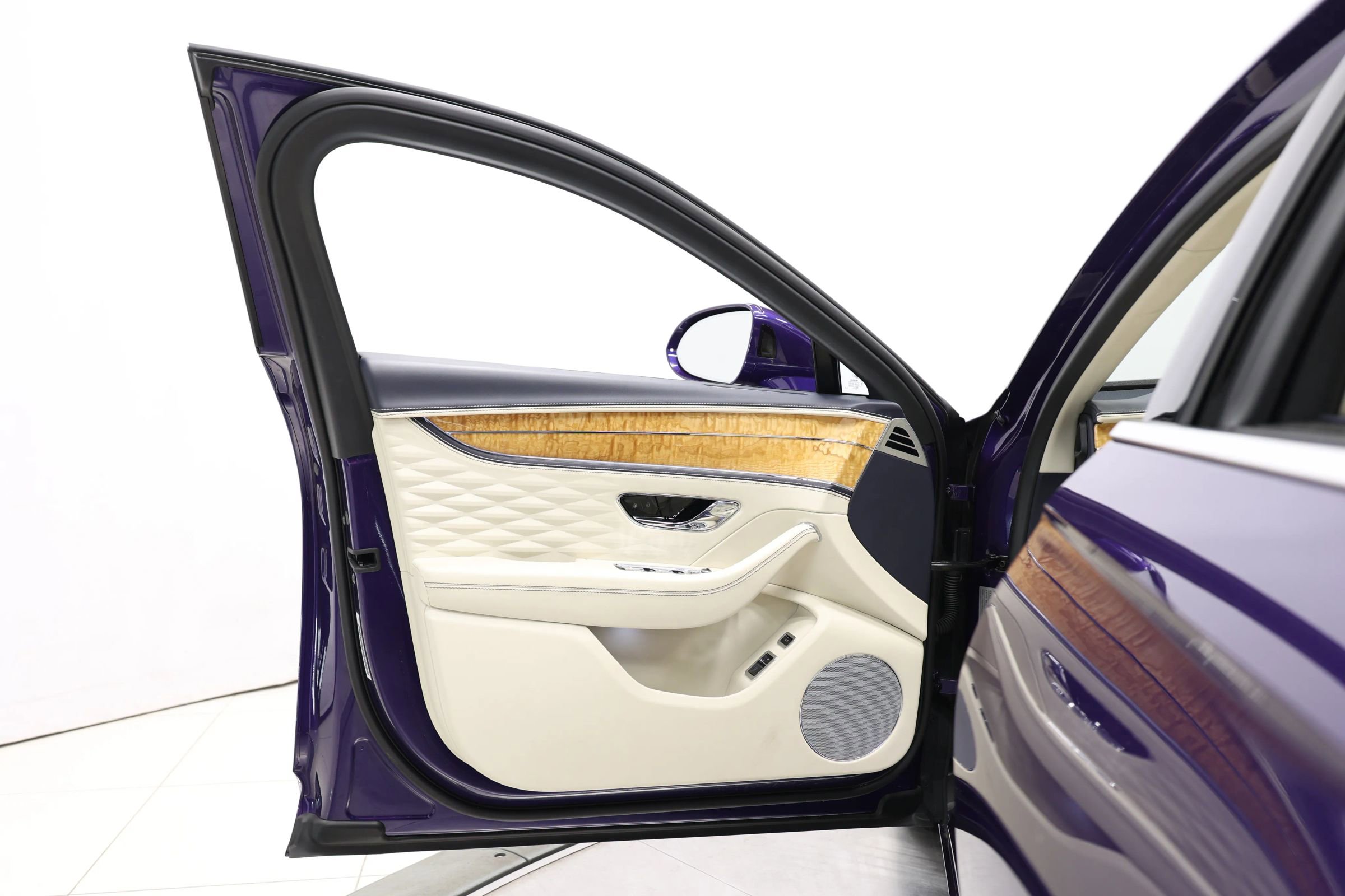 Used 2020 Bentley Flying Spur W12 w/ First Edition Specification image 14