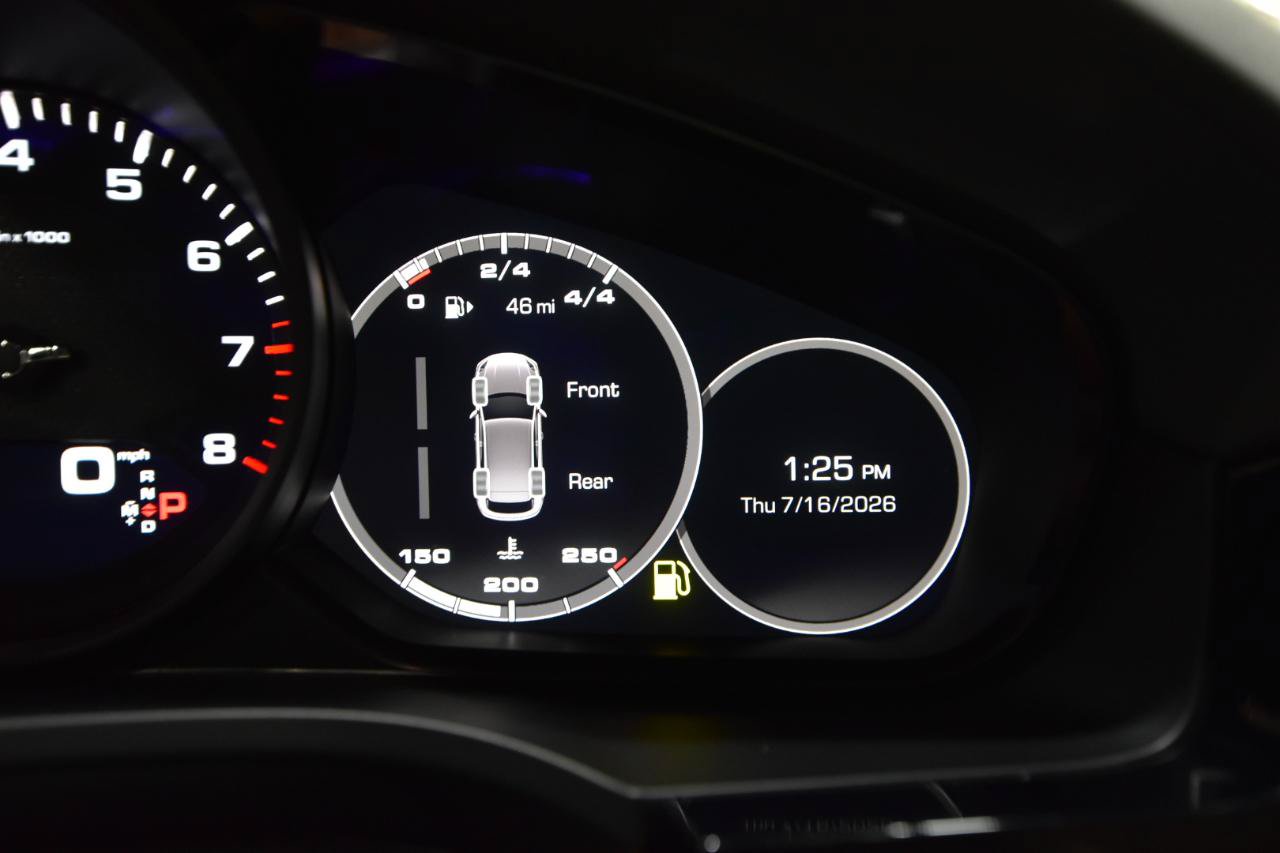 Used 2021 Porsche Cayenne AWD/4WD image 19