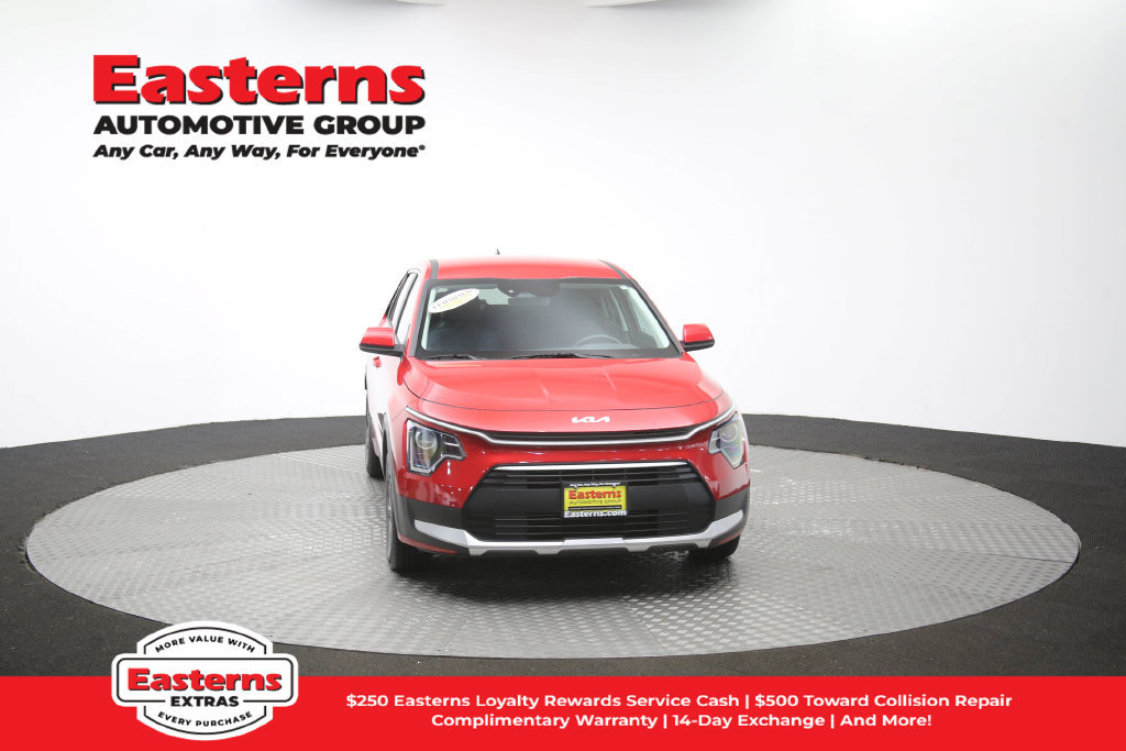 Used 2025 Kia Niro LX FWD image 51