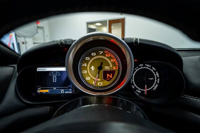 Used 2016 Ferrari California T RWD image 84