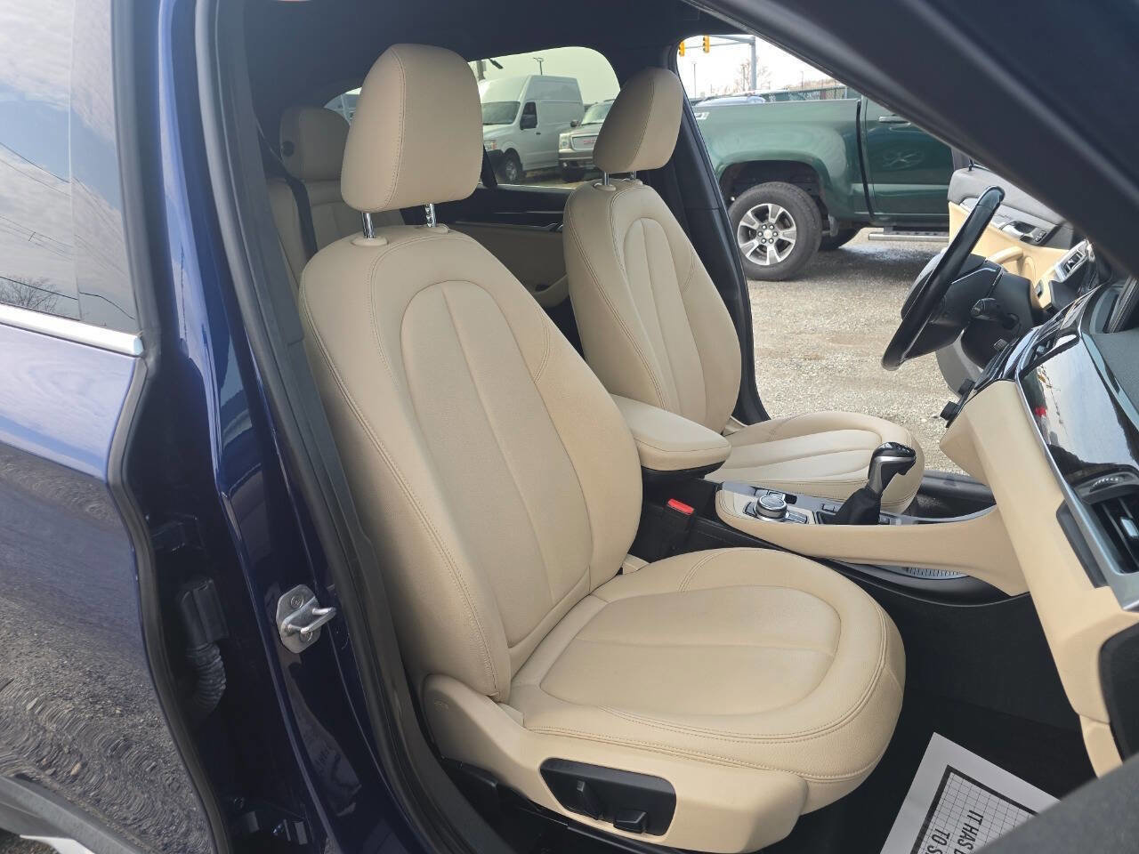 Used 2017 BMW X1 sDrive28i FWD image 8