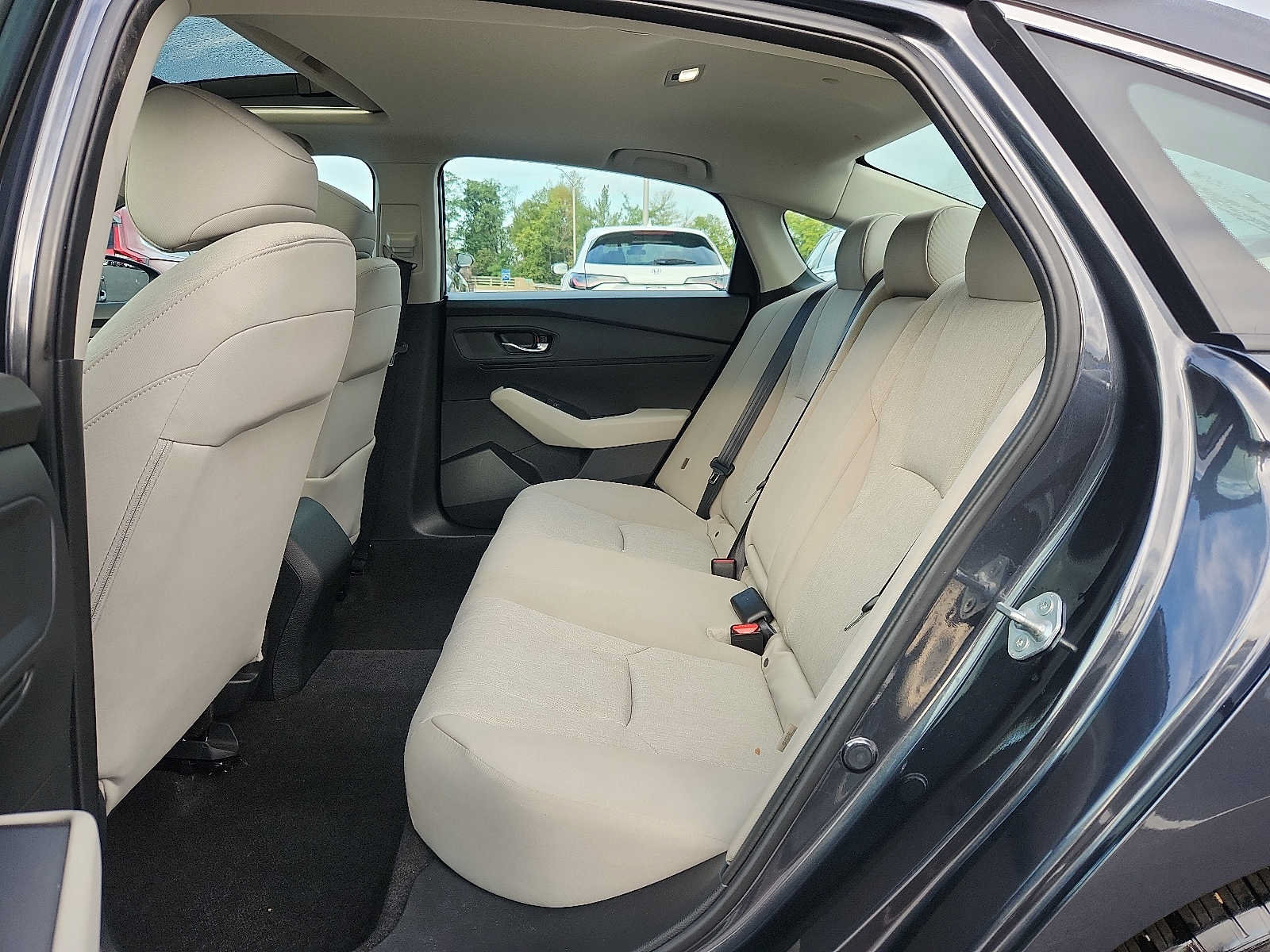 Certified 2023 Honda Accord EX image 10
