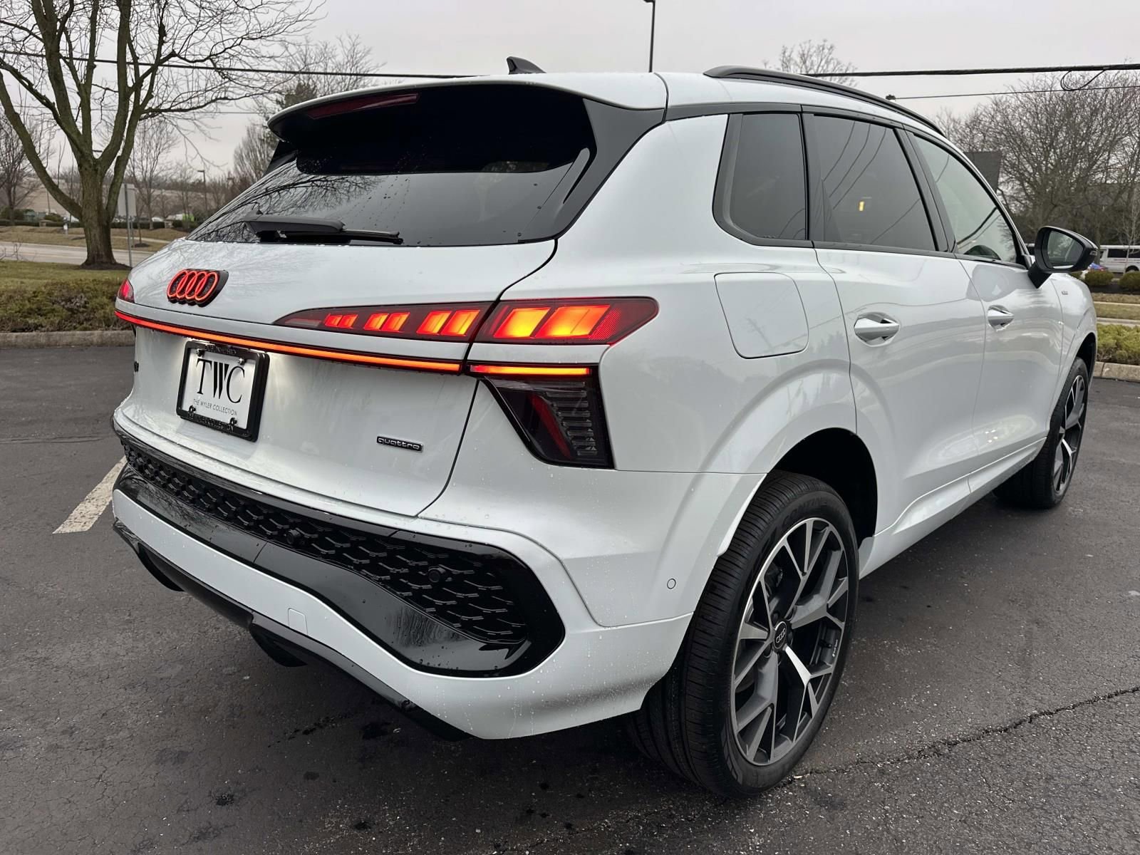 New 2026 Audi Q3 quattro 2.0T image 5