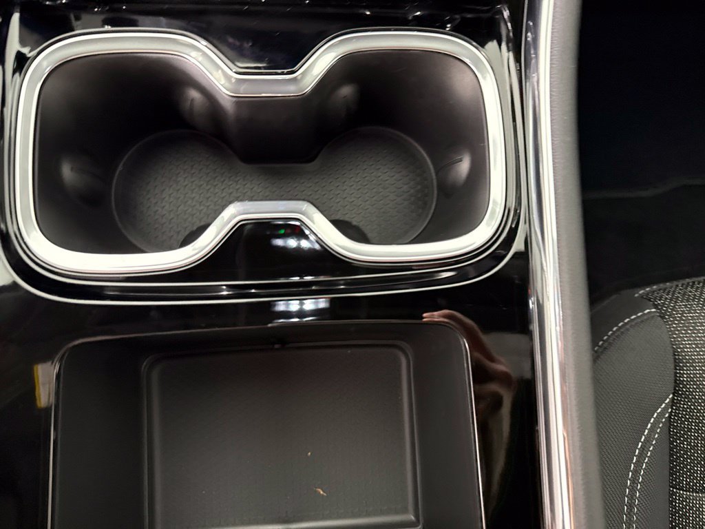 New 2027 Chevrolet Traverse LT FWD image 22