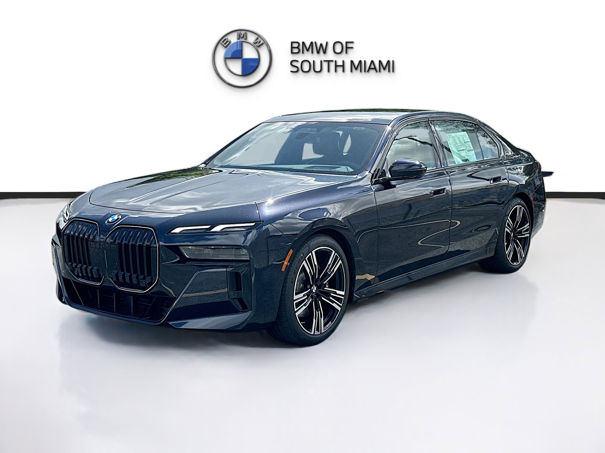 New 2025 BMW 760i xDrive image 3